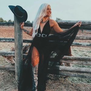 New with tags! Future ex-wife dress includes belt- medium